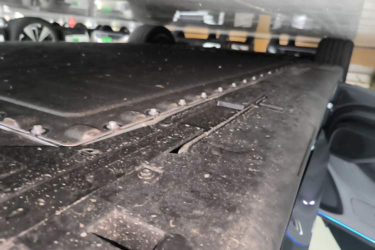 Used Deepal L06 2026 Model 560Ultra Laser Edition Left Side Sill