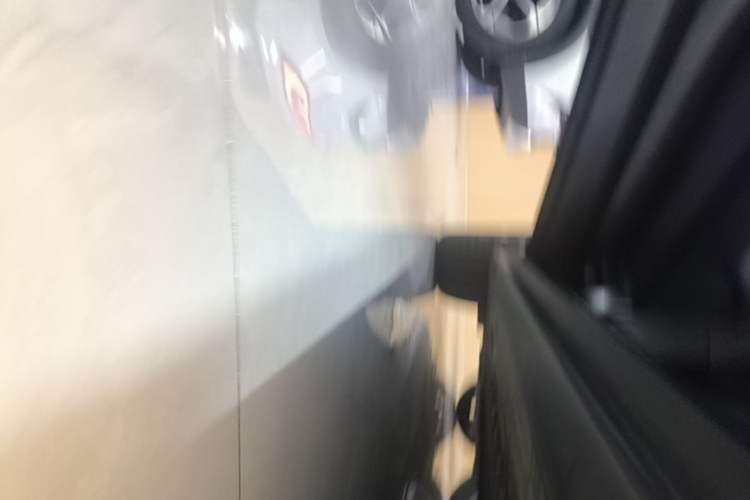 Used Deepal L06 2026 Model 560Ultra Laser Edition Left Side Sill