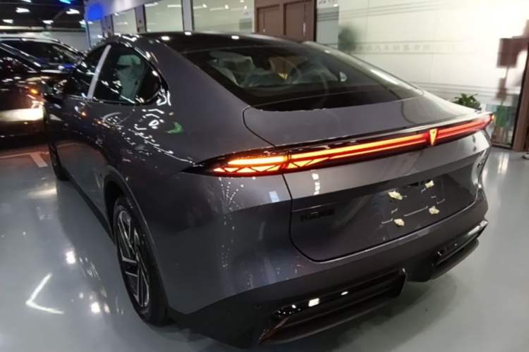 Used Deepal L06 2026 Model 560Ultra Laser Edition Rear Left 45 Deg