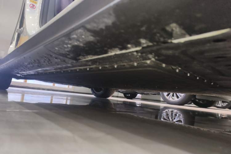 Used Deepal L06 2026 Model 560Ultra Laser Edition Right Side Sill