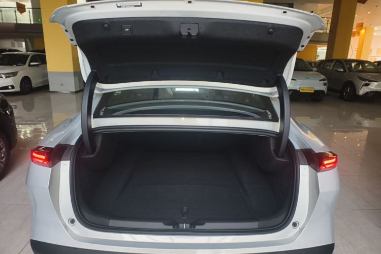 Used Deepal L06 2026 Model 560Ultra Laser Edition Trunk