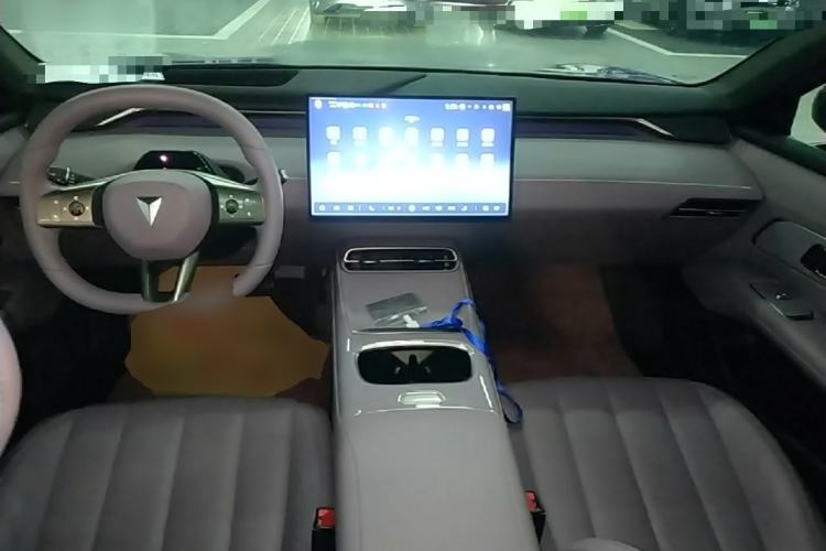 Used Deepal L06 2026 Model 560Ultra Laser Edition Center Console