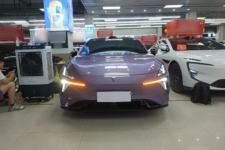 Used Deepal L06 2026 Model 560Ultra Laser Edition Front