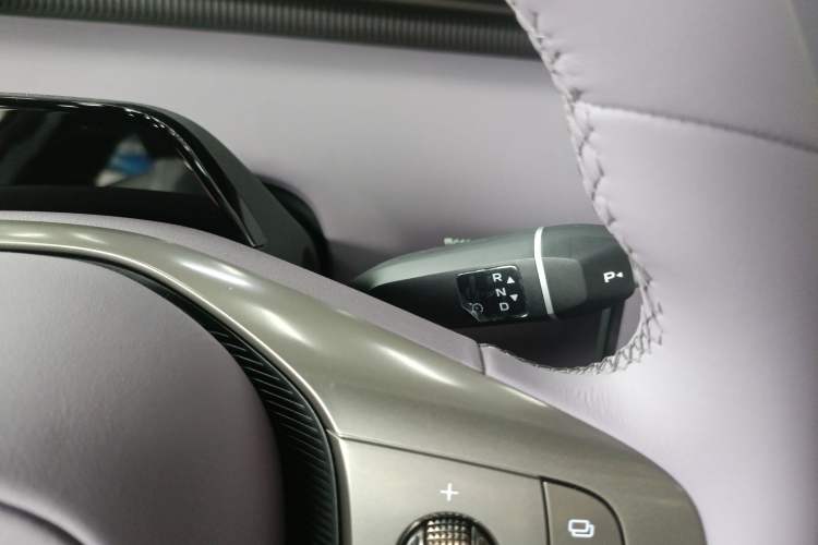 Used Deepal L06 2026 Model 560Ultra+ Laser Edition Gear Lever