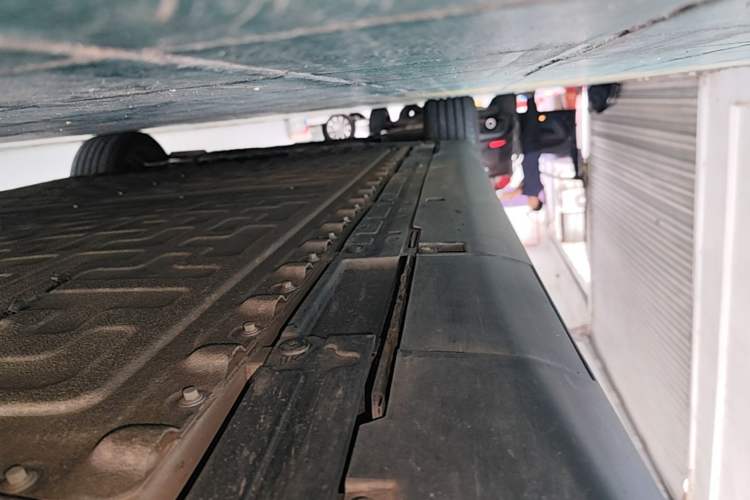Used Deepal L06 2026 Model 560Ultra Laser Edition Left Side Sill