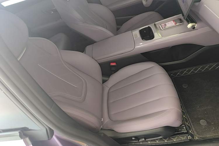 Used Deepal L06 2026 Model 560Ultra Laser Edition Right Front Seat