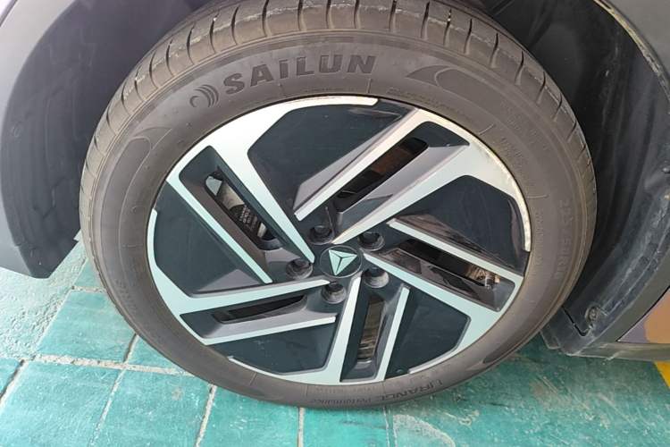 Used Deepal L06 2026 Model 560Ultra Laser Edition Right Rear Wheel Hub