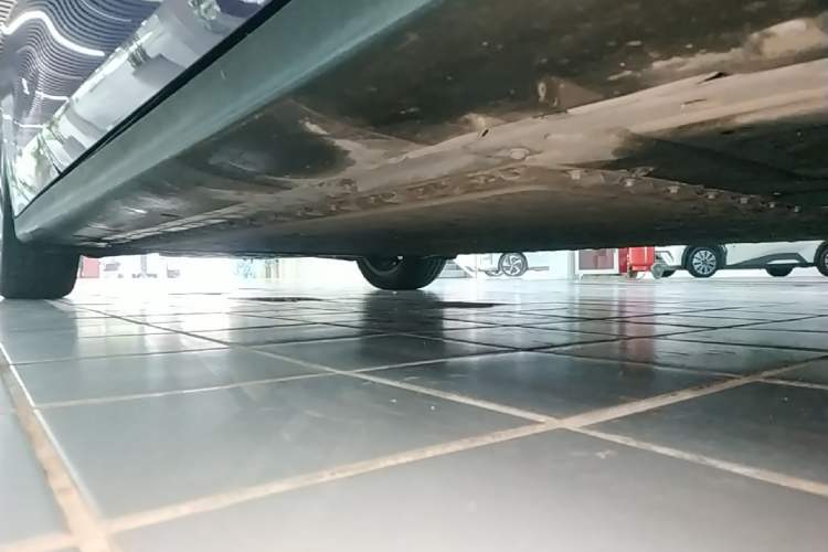 Used Deepal L06 2026 Model 560Ultra Laser Edition Right Side Sill