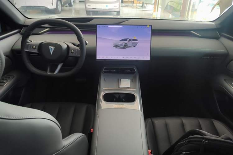 Used Deepal L06 2026 Model, 670 Max Center Console
