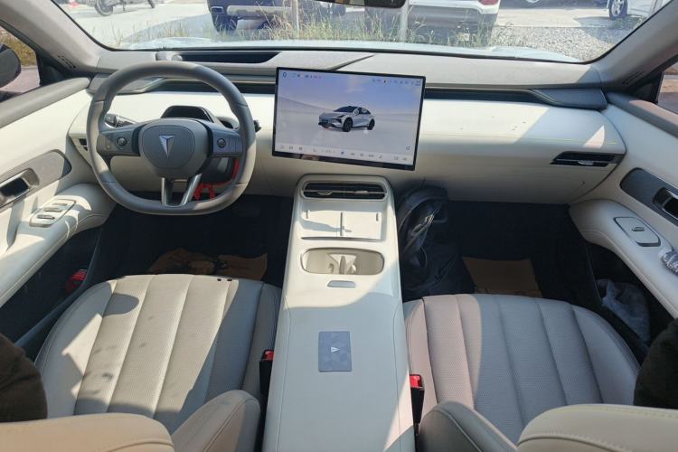 Used Deepal L06 2026 Model 560Ultra Laser Edition Center Console