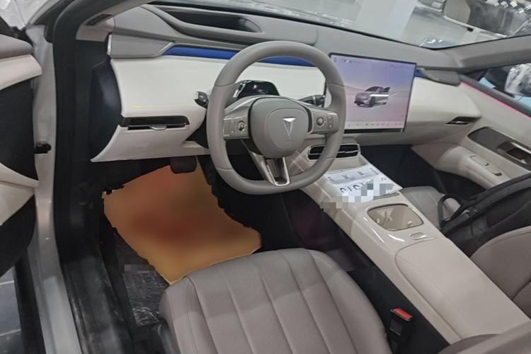 Used Deepal L06 2026 Model 560Ultra+ Laser Edition Center Console