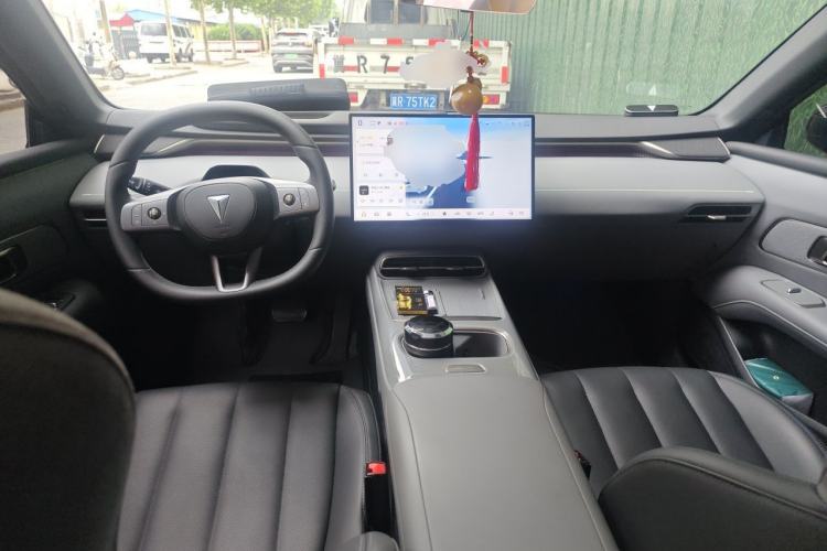 Used Deepal L06 2026 Model 670Ultra Laser Edition Center Console