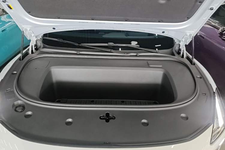 Used Deepal L06 2026 Model 670Ultra Laser Edition Engine Bay