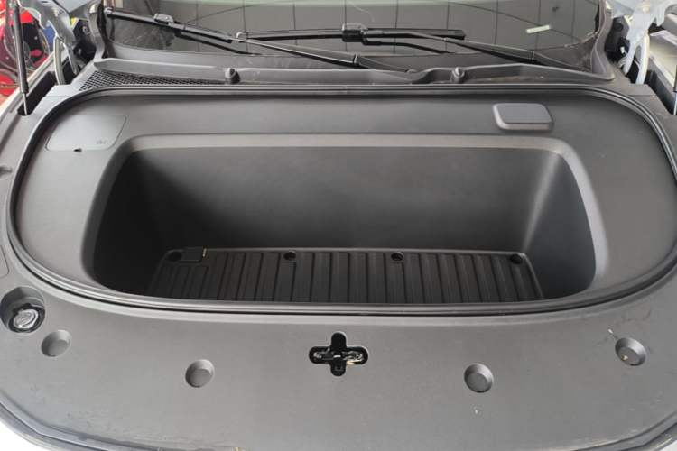 Used Deepal L06 2026 Model, 670 Max Engine Bay