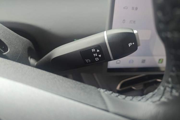 Used Deepal L06 2026 Model, 245 Ultra+ Laser Version Gear Lever