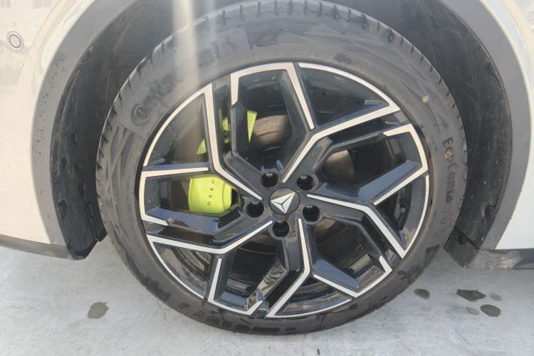 Used Deepal L06 2026 Model 560Ultra Laser Edition Left Front Wheel Hub
