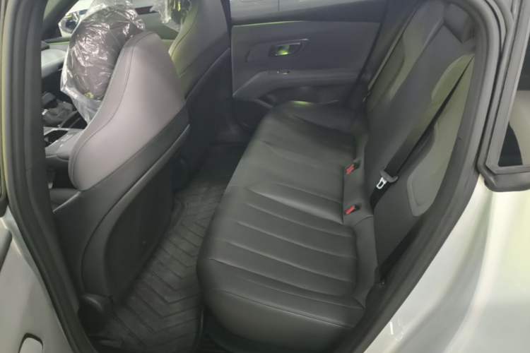 Used Deepal L06 2026 Model 560Ultra Laser Edition Left Rear Seat