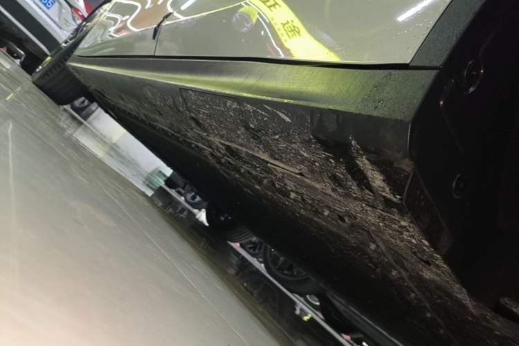Used Deepal L06 2026 Model 560Ultra Laser Edition Left Side Sill