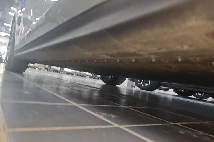 Used Deepal L06 2026 Model 560Ultra+ Laser Edition Left Side Sill