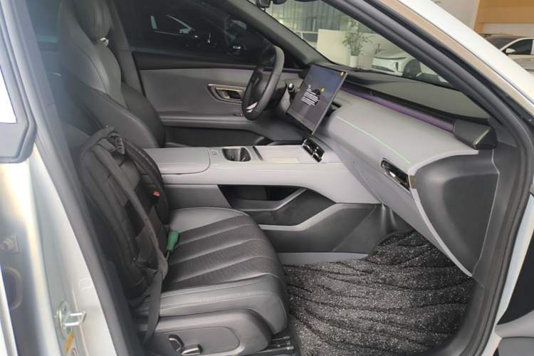 Used Deepal L06 2026 Model, 670 Max Right Front Seat