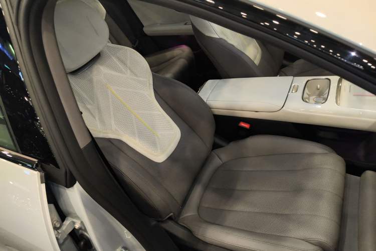 Used Deepal L06 2026 Model 560Ultra+ Laser Edition Right Front Seat