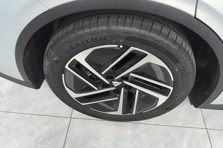 Used Deepal L06 2026 Model, 670 Max Right Rear Wheel Hub