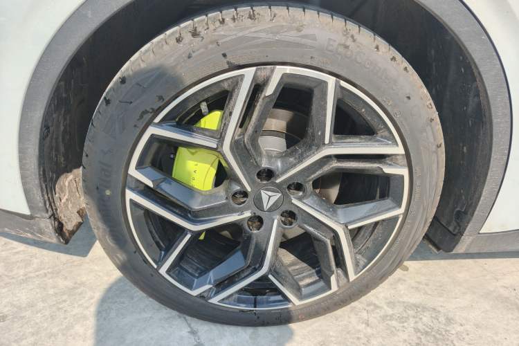 Used Deepal L06 2026 Model 560Ultra Laser Edition Right Rear Wheel Hub