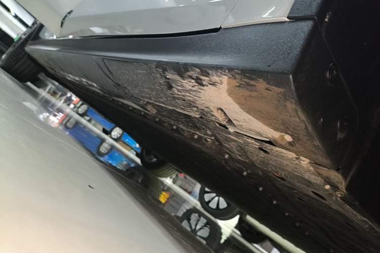 Used Deepal L06 2026 Model 560Ultra Laser Edition Right Side Sill