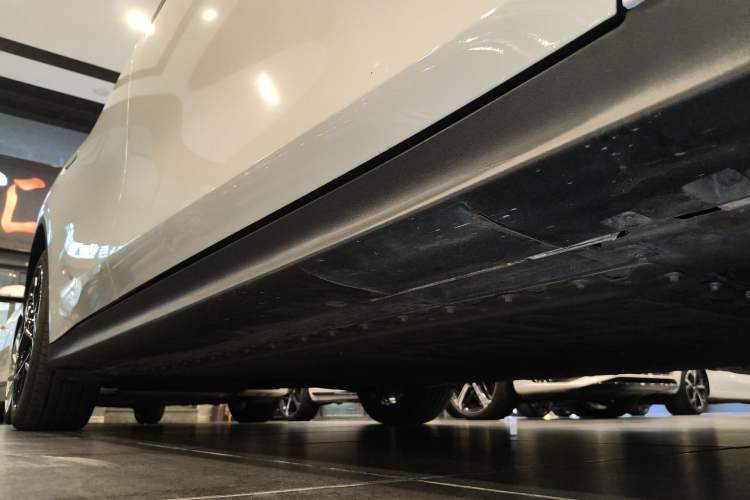 Used Deepal L06 2026 Model 560Ultra+ Laser Edition Right Side Sill