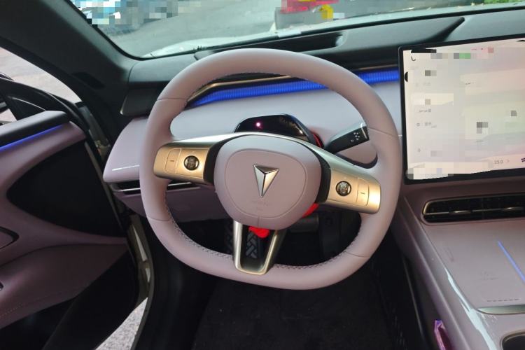 Used Deepal L06 2026 Model 560Ultra+ Laser Edition Steering Wheel