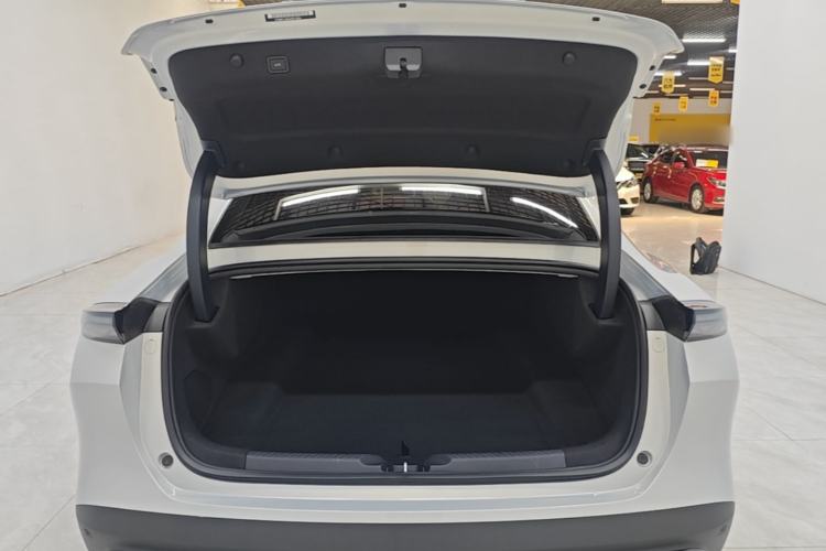 Used Deepal L06 2026 Model 670Ultra+ Laser Edition Trunk