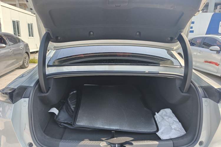 Used Deepal L06 2026 Model 560Ultra Laser Edition Trunk