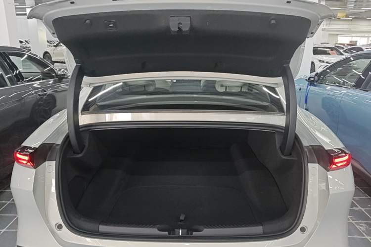Used Deepal L06 2026 Model 560Ultra+ Laser Edition Trunk