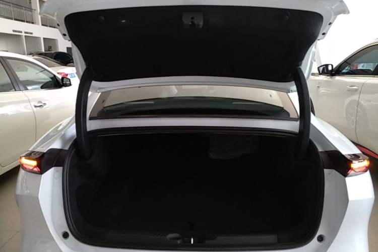 Used Deepal L06 2026 Model 670Ultra+ Laser Edition Trunk