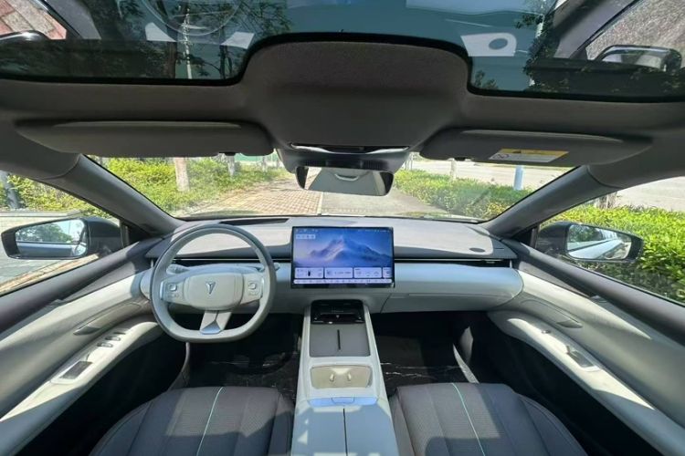 Used Deepal L07 2025 230 Ultra with DeepBlue Intelligent Driving AD PRO Extended-Range Version Interior 3