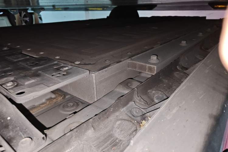 Used Deepal L07 2024 530Max Pure Electric Version Chassis Front Right