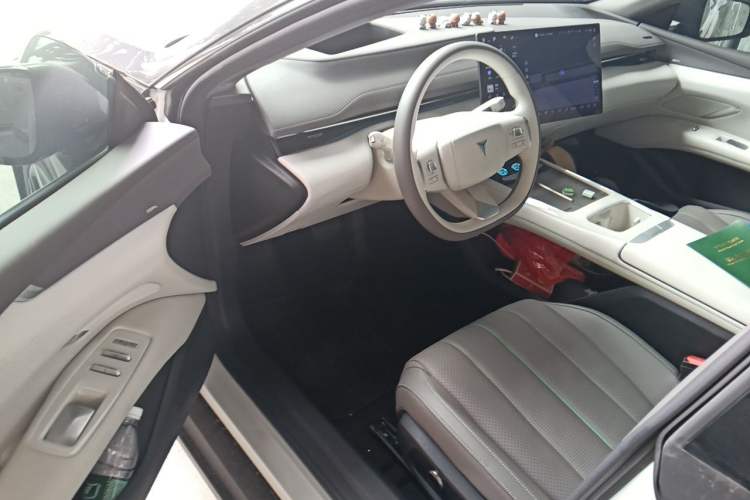 Used Deepal L07 2024 230Max Range-Extended Version Driver Seat