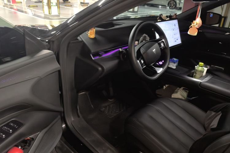 Used Deepal L07 2024 530Max Pure Electric Version Driver Seat