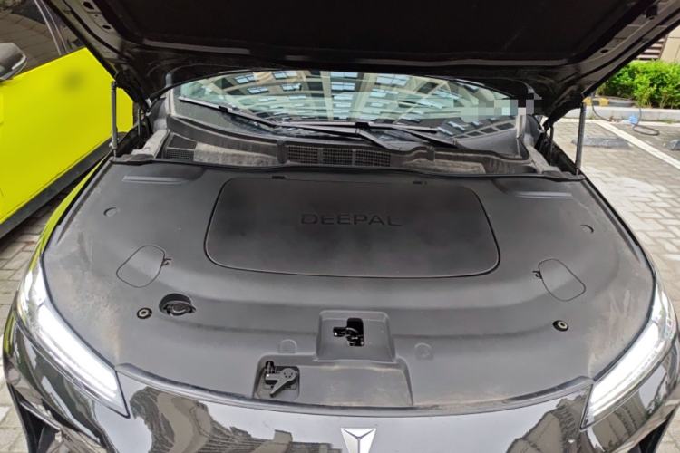 Used Deepal L07 2024 230Max Range-Extended Version Engine Bay