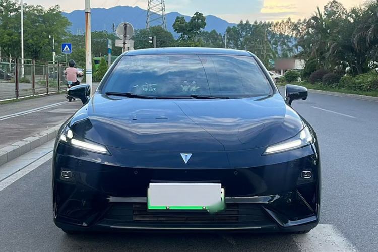 Used Deepal L07 2024 230Max Range-Extended Version Exterior 9