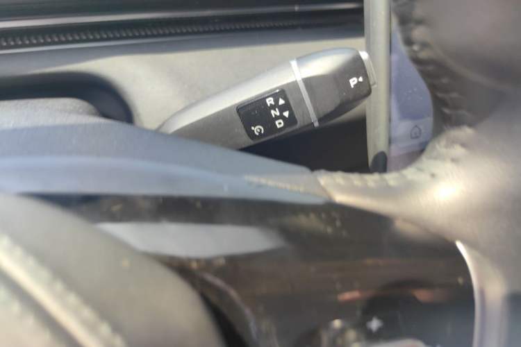 Used Deepal L07 2024 530 Max Qiankun Intelligent Driving ADS SE Pure Electric Version Gear Lever