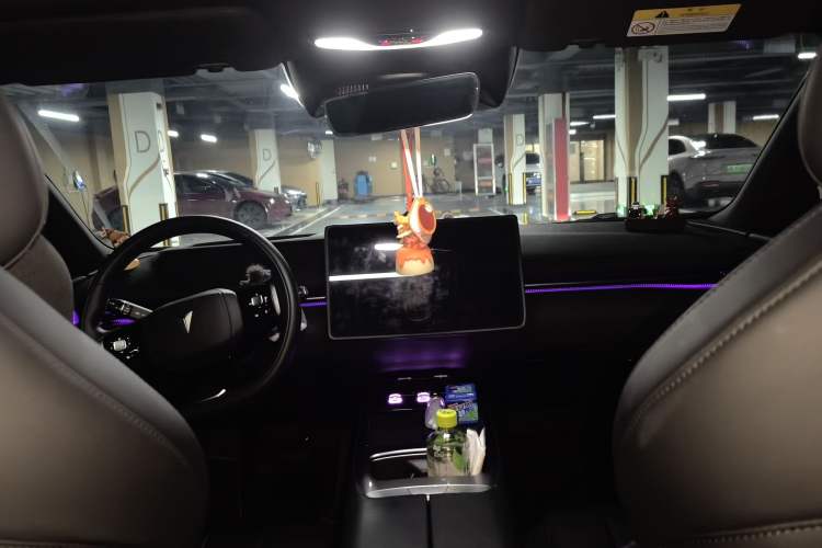 Used Deepal L07 2024 530Max Pure Electric Version Headliner