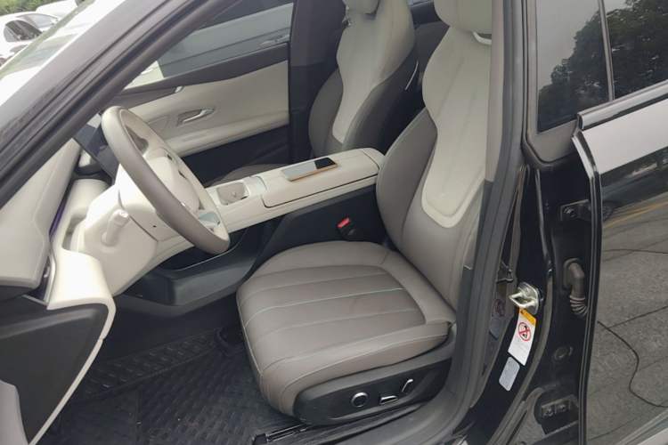 Used Deepal L07 2024 230Max Range-Extended Version Left Front Seat