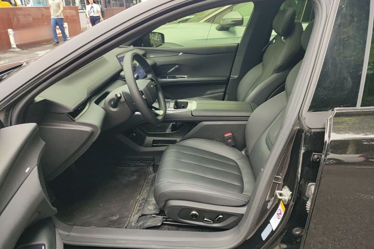 Used Deepal L07 2024 230Max Range-Extended Version Left Front Seat