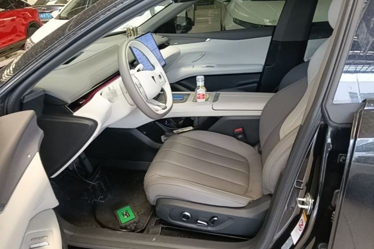 Used Deepal L07 2024 230Max Range-Extended Version Left Front Seat