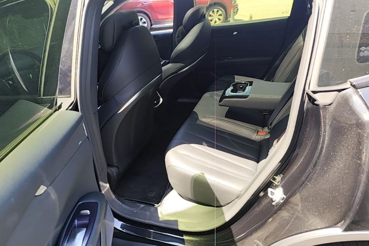 Used Deepal L07 2024 230Max Range-Extended Version Left Rear Seat