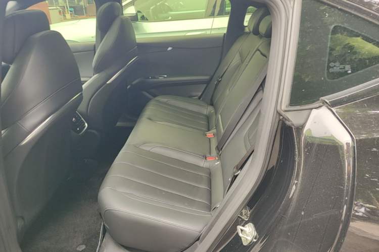 Used Deepal L07 2024 230Max Range-Extended Version Left Rear Seat