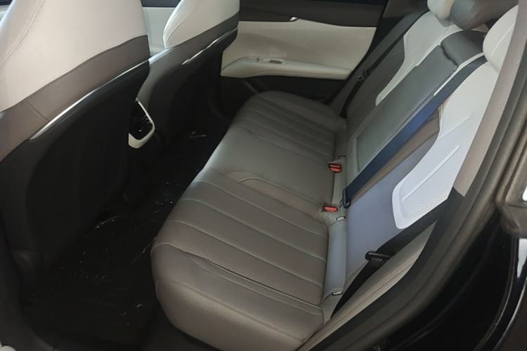 Used Deepal L07 2024 230Max Range-Extended Version Left Rear Seat