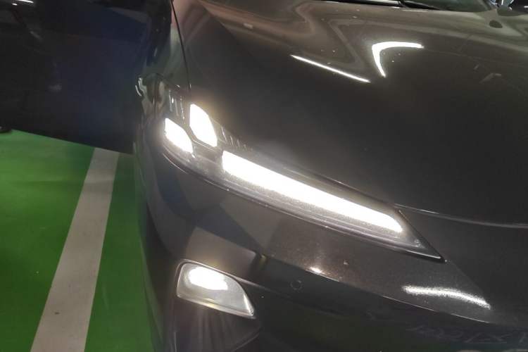 Used Deepal L07 2024 530Max Pure Electric Version Right Front Headlight