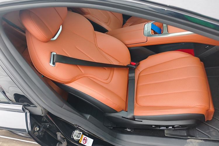 Used Deepal L07 2024 230Max Range-Extended Version Right Front Seat